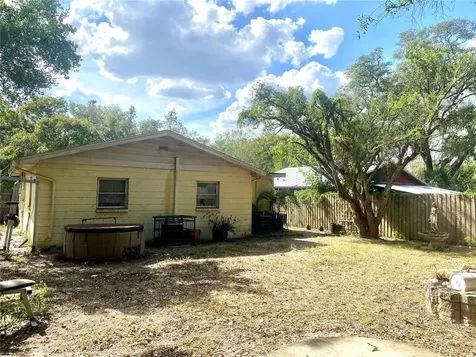 8707 N Dexter Avenue Tampa FL 33604