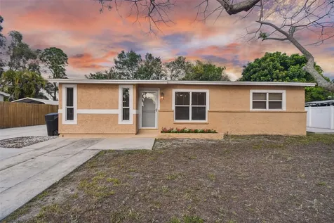 6821 Onyx Drive N St Petersburg FL 33702