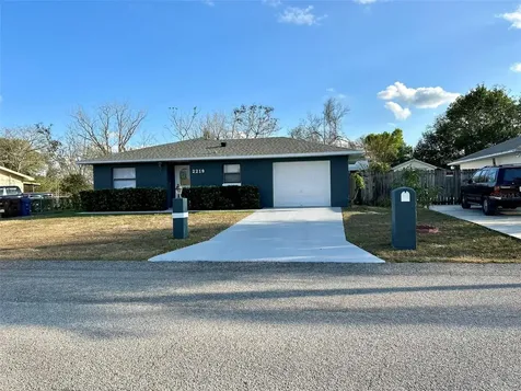 2219 Magnolia Avenue Haines City FL 33844