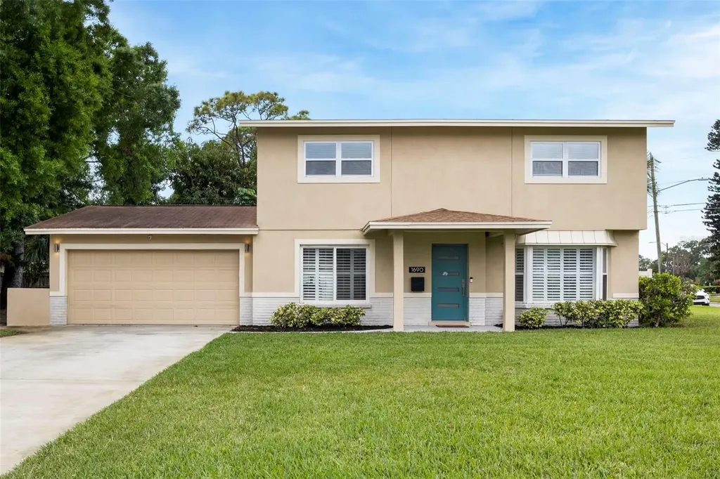 1690 Alcazar Way S St Petersburg FL 33712