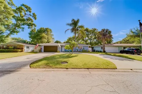 1657 S Evergreen Avenue Clearwater FL 33756