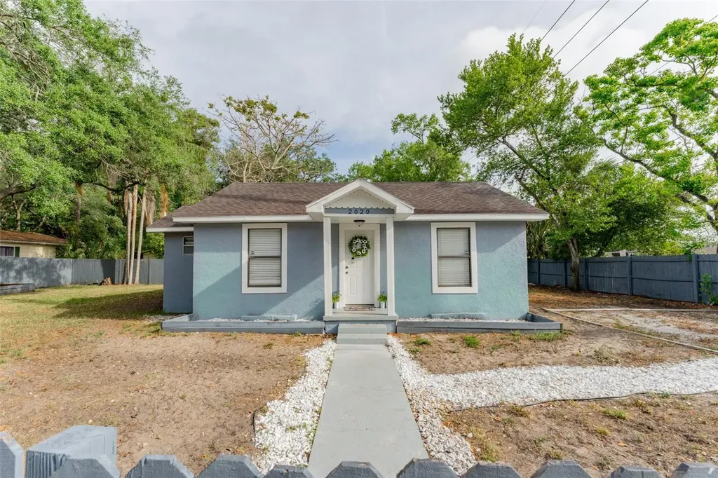 2020 E Powhatan Avenue Tampa FL 33610