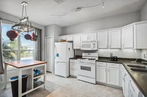 958 Jaybee Avenue Davenport FL 33897