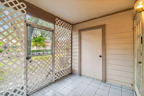 2334 Fletchers Point Circle Tampa FL 33613