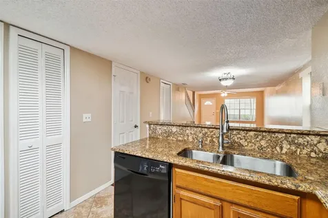 2334 Fletchers Point Circle Tampa FL 33613