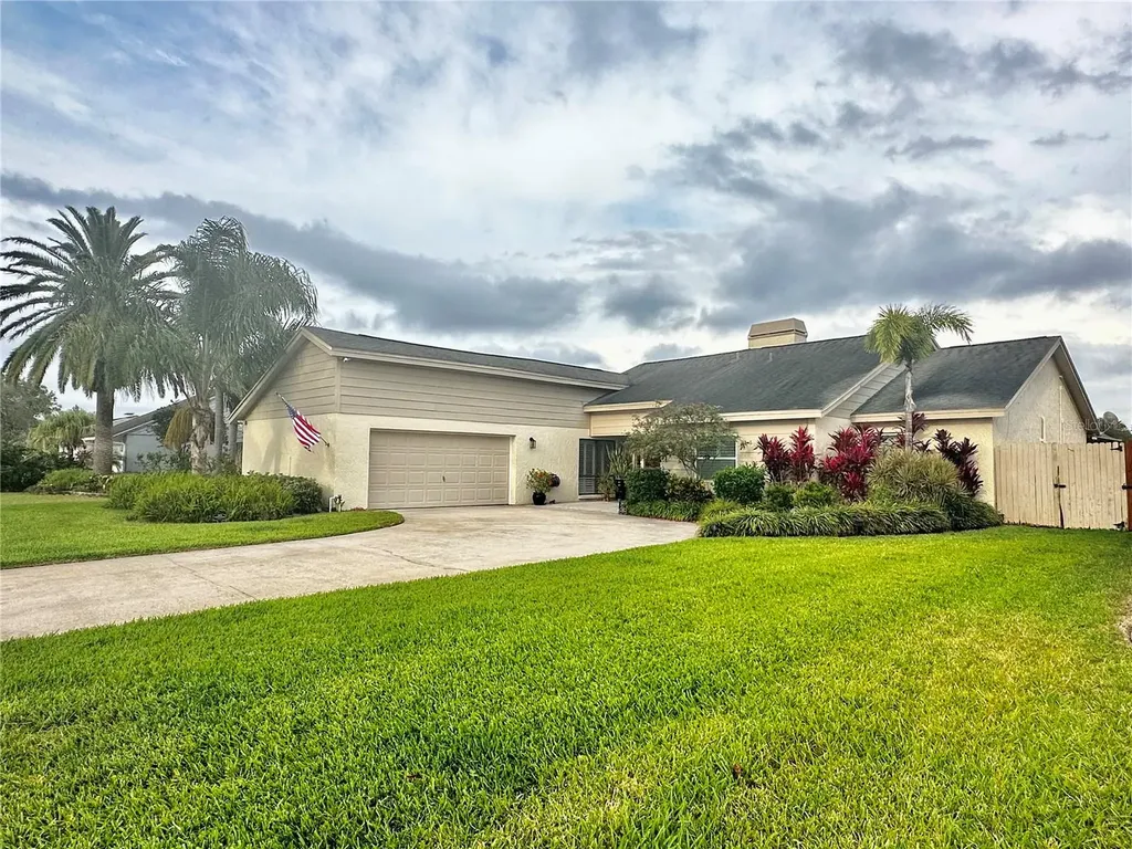 5813 Galleon Way Tampa FL 33615