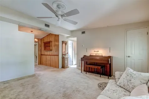 5642 Harding Boulevard NE St Petersburg FL 33703