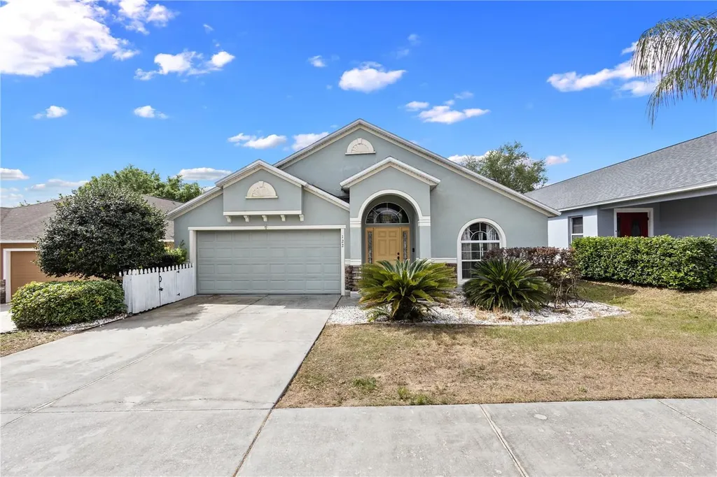 122 Dakota Avenue Groveland FL 34736