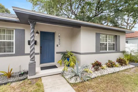 6432 1st Avenue S St Petersburg FL 33707