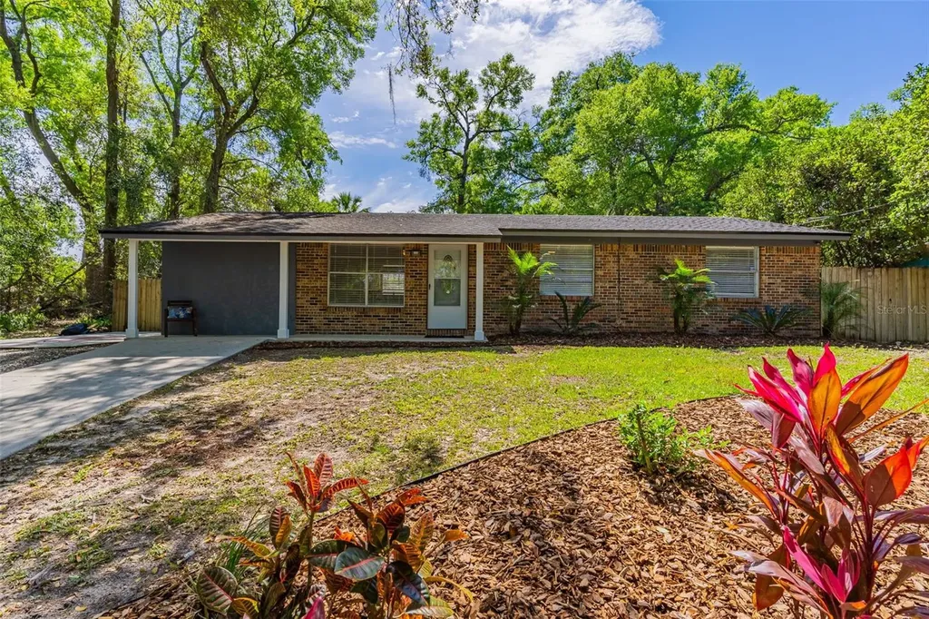 306 W Fern Drive Orange City FL 32763