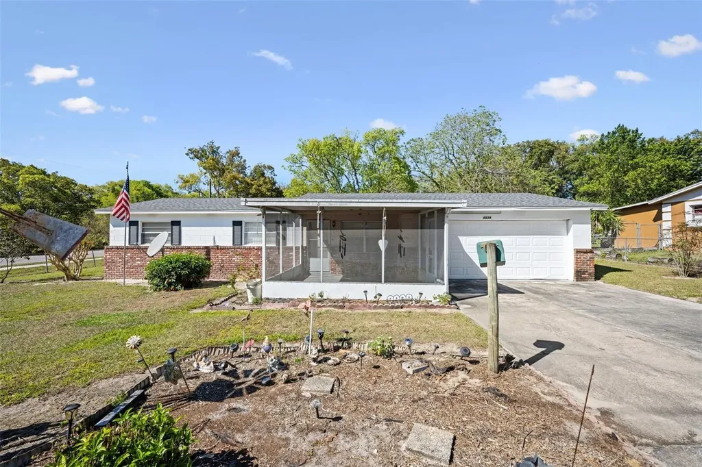 5539 Jones Avenue Zellwood FL 32798