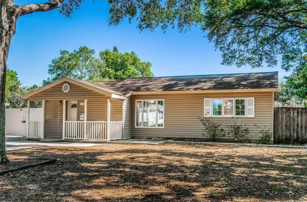 7361 15th Street N St Petersburg FL 33702