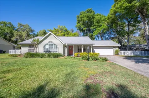 35009 Silver Oak Drive Leesburg FL 34788