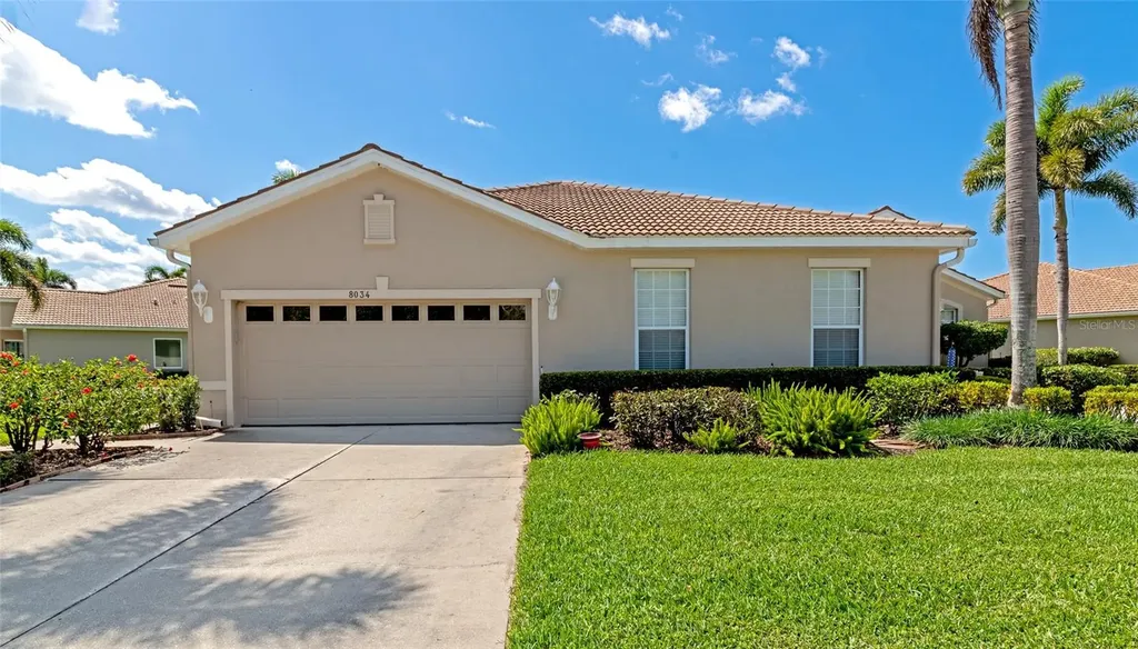 8034 Victoria Falls Circle Sarasota FL 34243