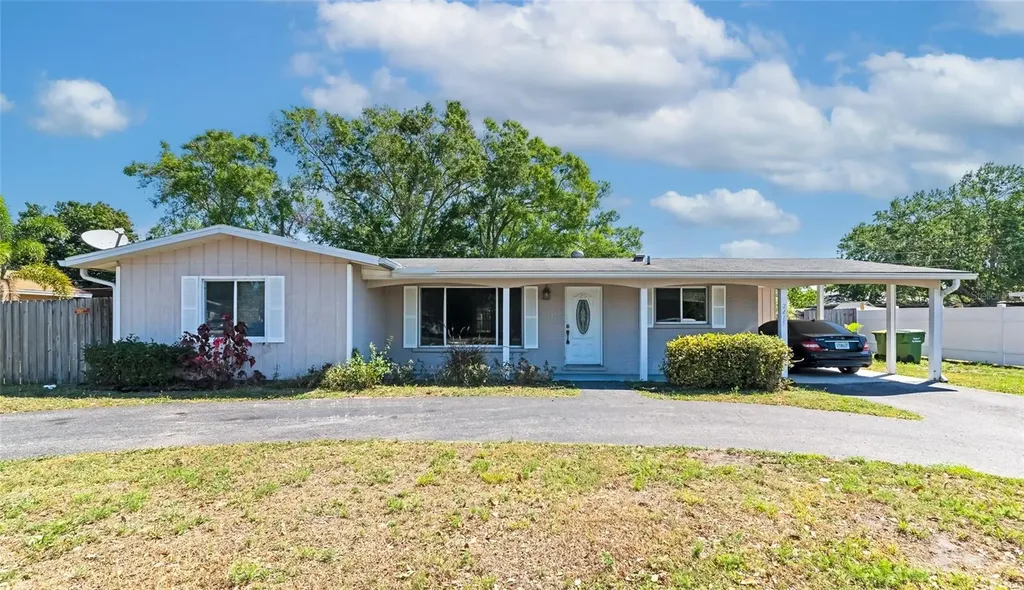 2415 S Tuttle Avenue Sarasota FL 34239