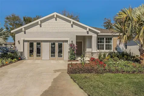 2751 Rowan Street Tavares FL 32778