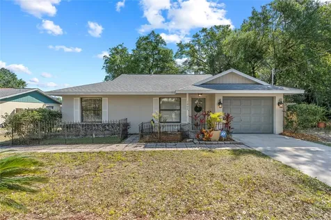 1002 N Collins Street Plant City FL 33563