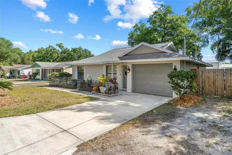 1002 N Collins Street Plant City FL 33563