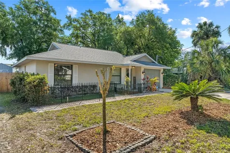 1002 N Collins Street Plant City FL 33563