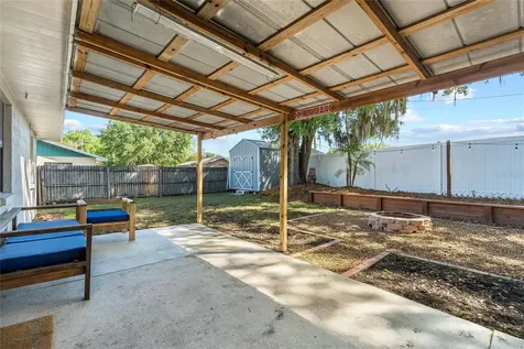 1002 N Collins Street Plant City FL 33563