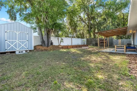 1002 N Collins Street Plant City FL 33563