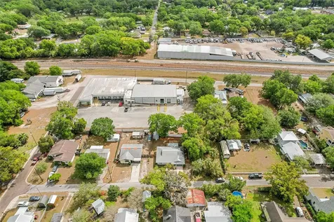 1002 N Collins Street Plant City FL 33563