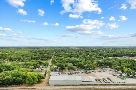 1002 N Collins Street Plant City FL 33563
