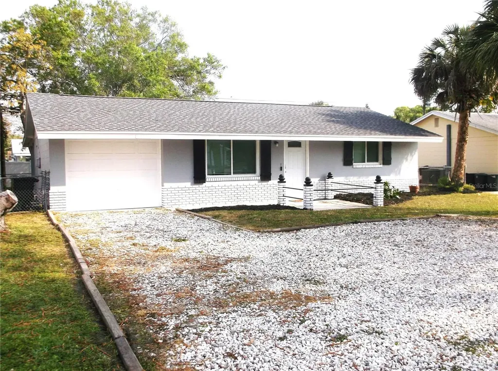 5975 62nd Avenue N Pinellas Park FL 33781