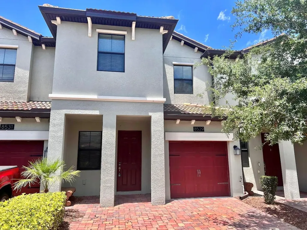 8529 Zoeller Hills Drive Davenport FL 33896