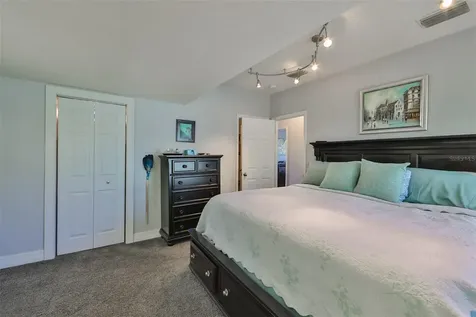 3366 10th Street N St Petersburg FL 33704
