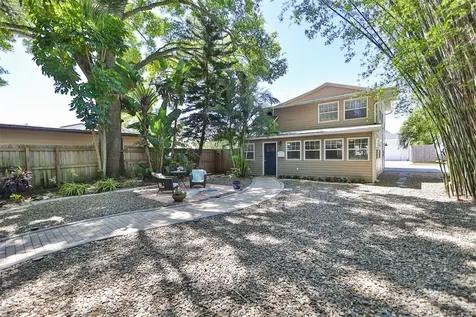 3366 10th Street N St Petersburg FL 33704