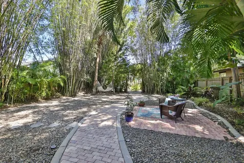 3366 10th Street N St Petersburg FL 33704