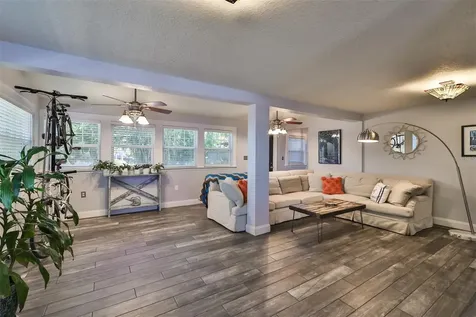 3366 10th Street N St Petersburg FL 33704