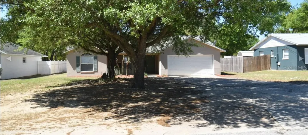 40515 W 6th Avenue Umatilla FL 32784