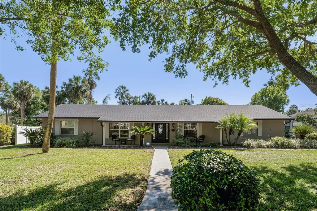 209 S Summerlin Avenue Sanford FL 32771