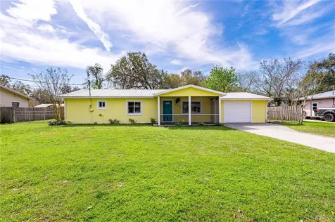 415 W Hunt Avenue Bushnell FL 33513