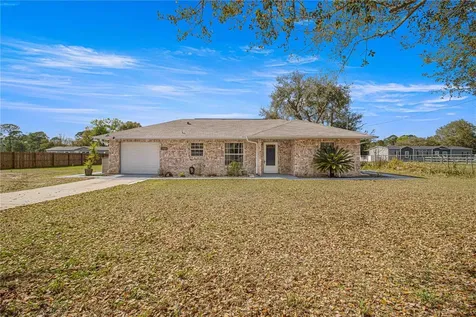 11920 SE Highway 464 Ocklawaha FL 32179