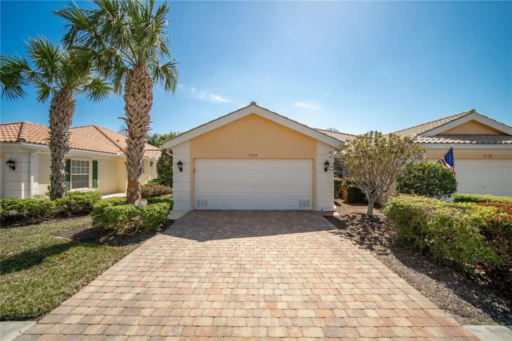 7614 Camminare Drive Sarasota FL 34238