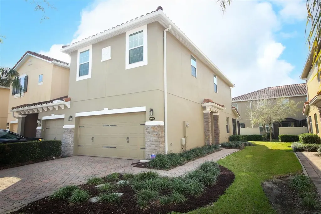 1979 Silverweed Way Oviedo FL 32765