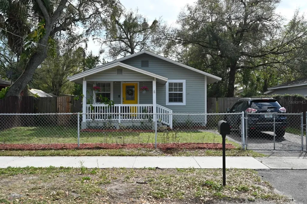 3207 E Frierson Avenue Tampa FL 33610