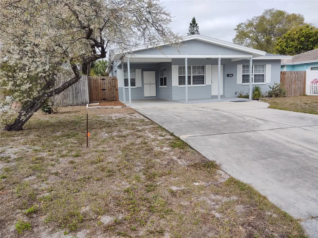4627 18th Avenue N St Petersburg FL 33713
