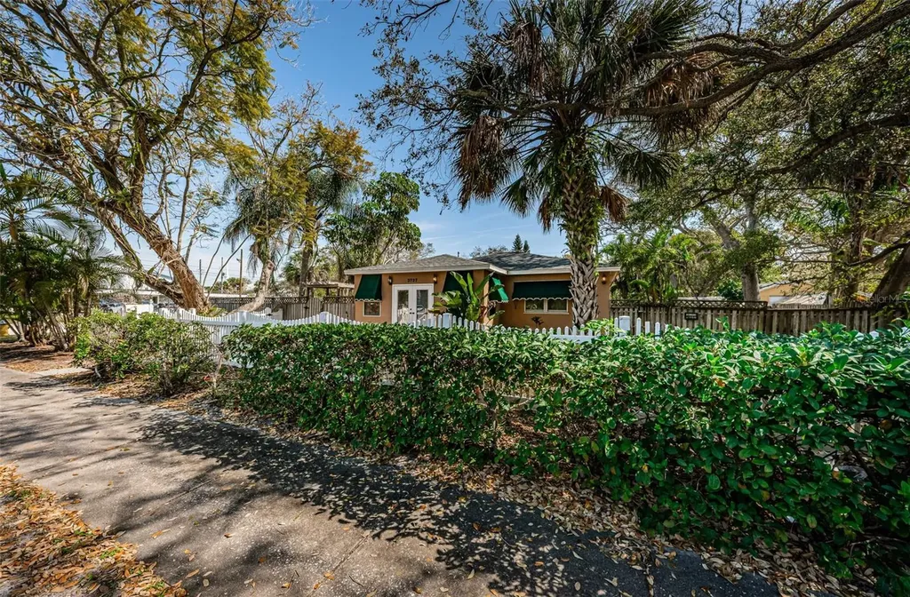 3737 Park Street N St Petersburg FL 33710