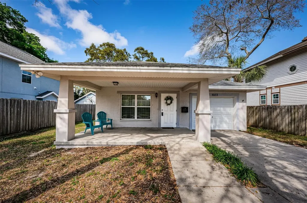 1023 19th Avenue N St Petersburg FL 33704
