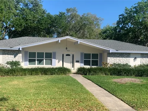 8601 15th Way N St Petersburg FL 33702