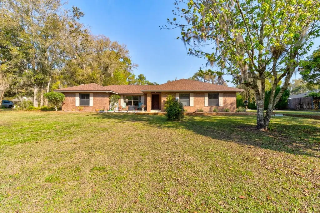 1216 Glenwood Road Deland FL 32720