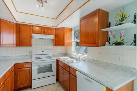 372 Royal Palm Drive Kissimmee FL 34743