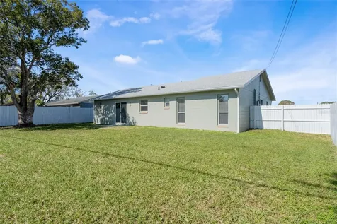 372 Royal Palm Drive Kissimmee FL 34743