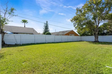 372 Royal Palm Drive Kissimmee FL 34743