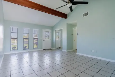372 Royal Palm Drive Kissimmee FL 34743