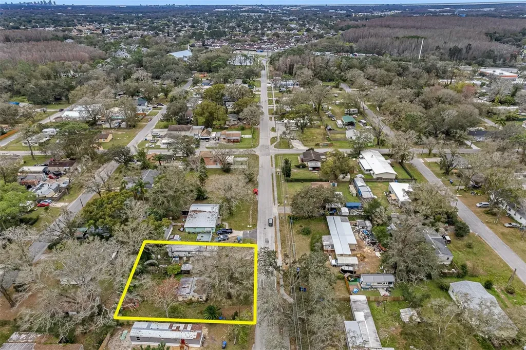 12511 Four Oaks Road Tampa FL 33624